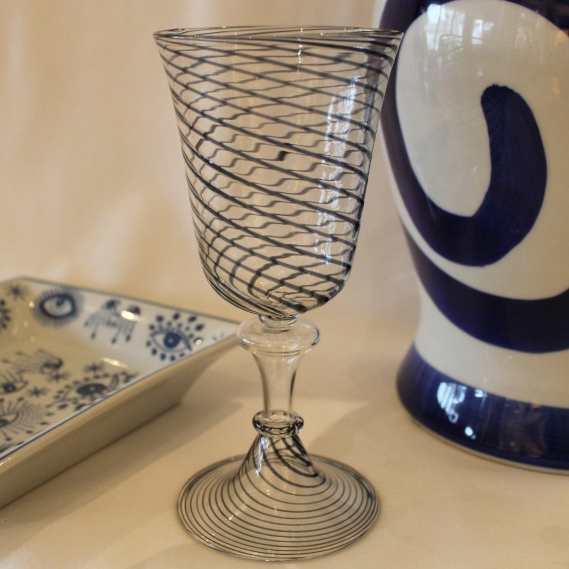 Verre A Pied Spirale Bleue